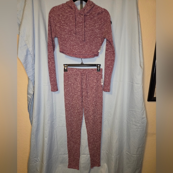 Gymshark Pants - Gymshark Slounge Crop Hoodie and Leggings Set in Deep Plum Marl - Size S